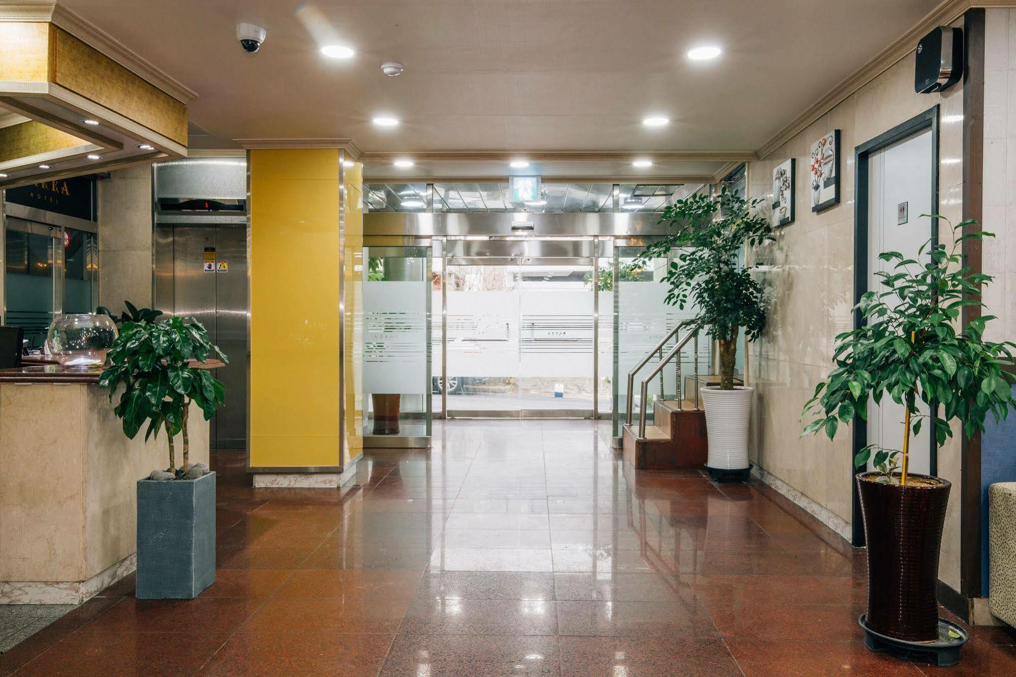 Oakra Hotel Jeju Extérieur photo
